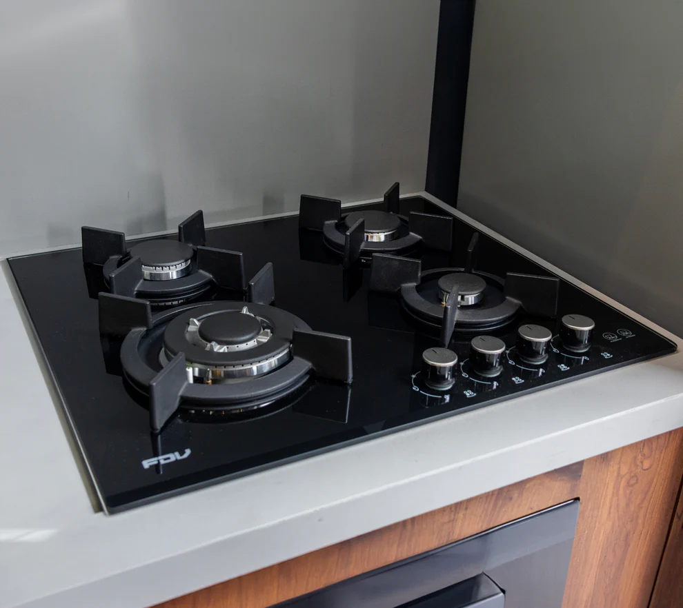 ENCIMERA A GAS NATURAL 60CM ONIX + HORNO A GAS NATURAL 70L BLACK + CAMPANA EXTRACTORA 60CM CLASS BLACK+ CONEXION